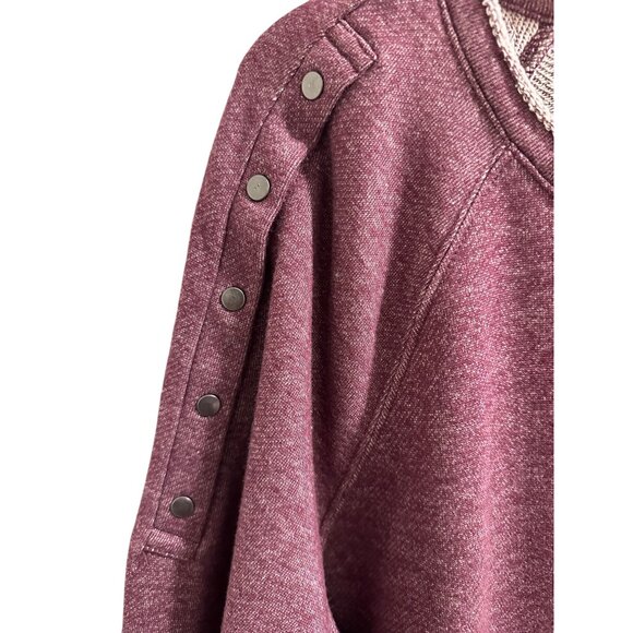 π 2/$20 πRock Republic Maroon Distressed Sweatshirt, Silver Button Accent sz X - Picture 2 of 9